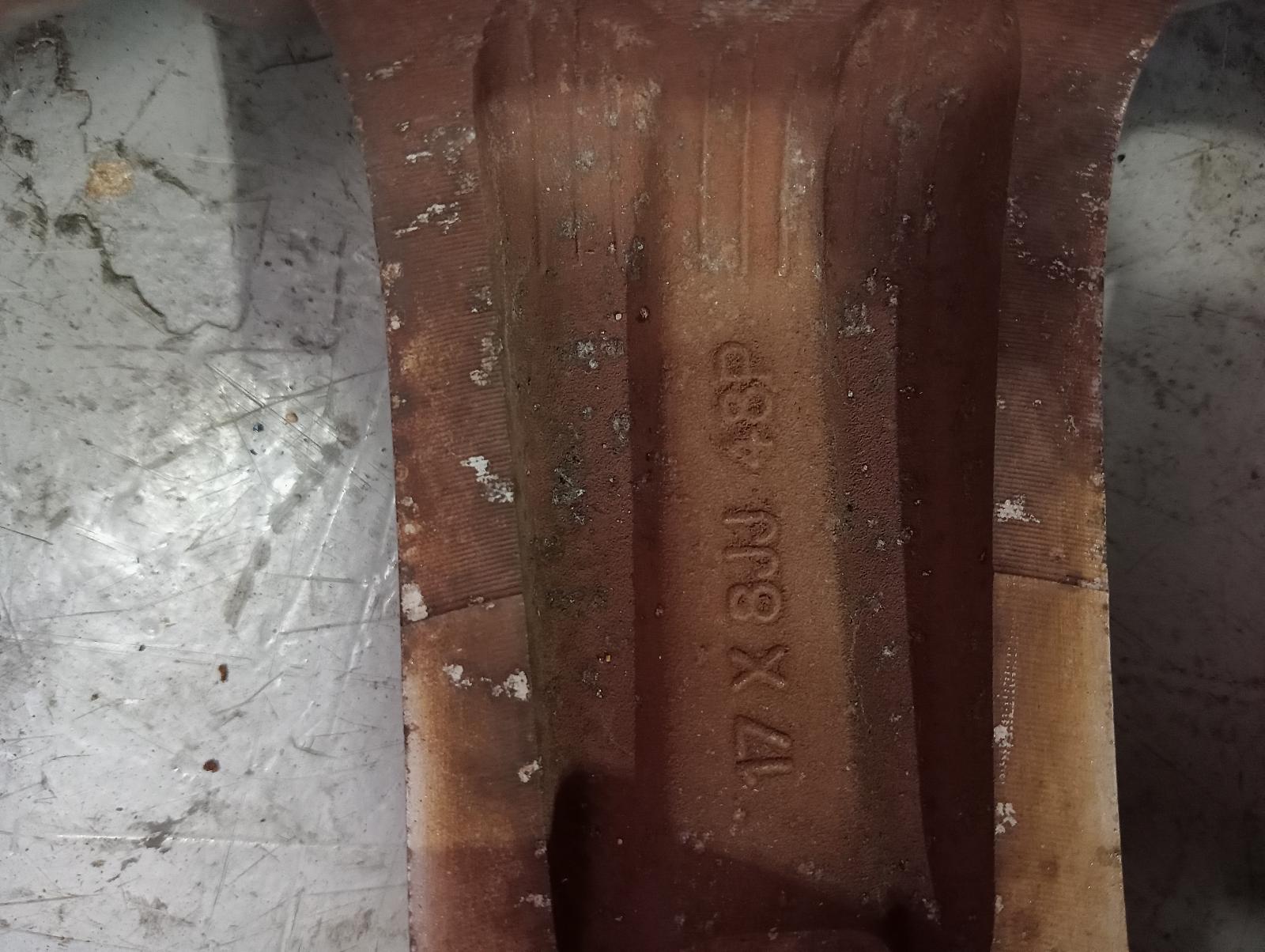 8955701