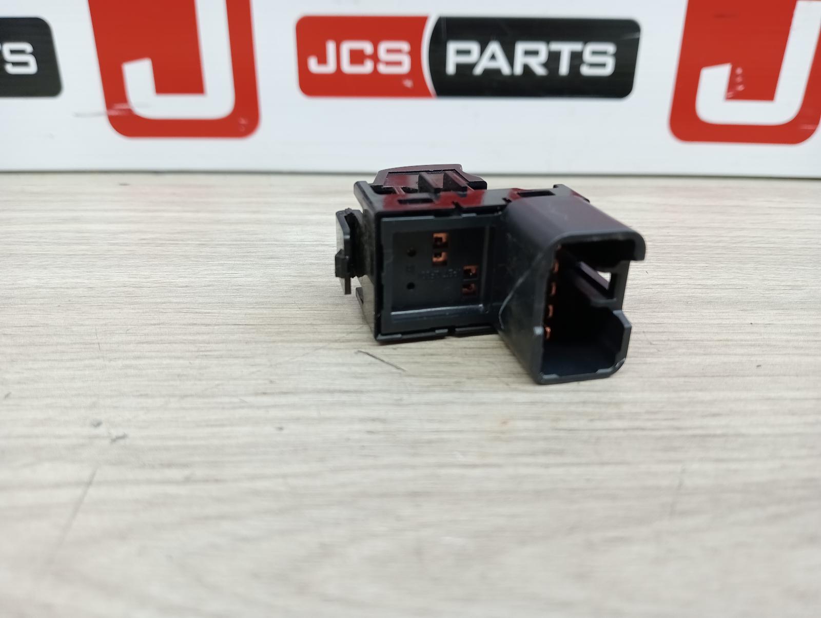 8959225