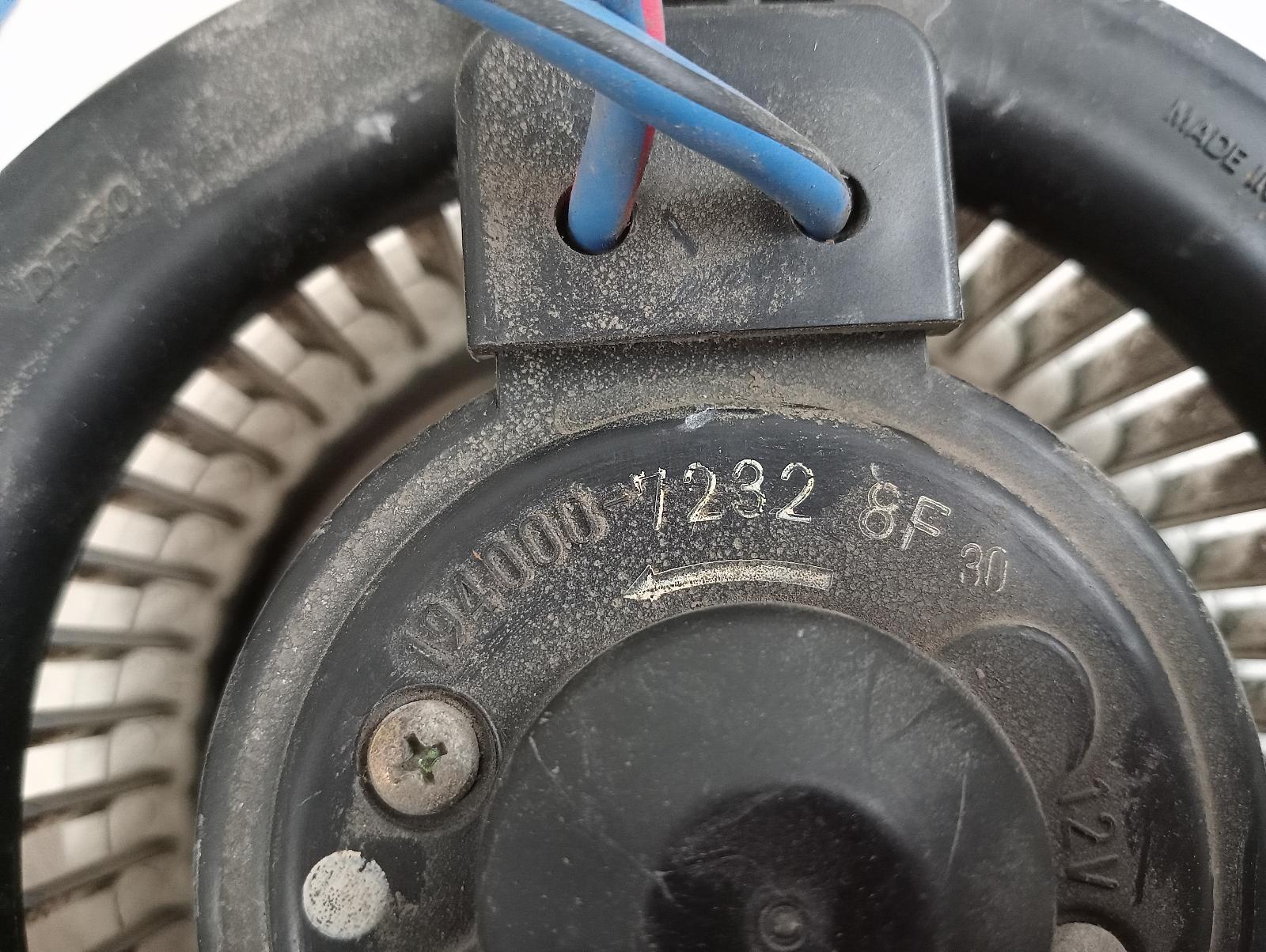 8959809