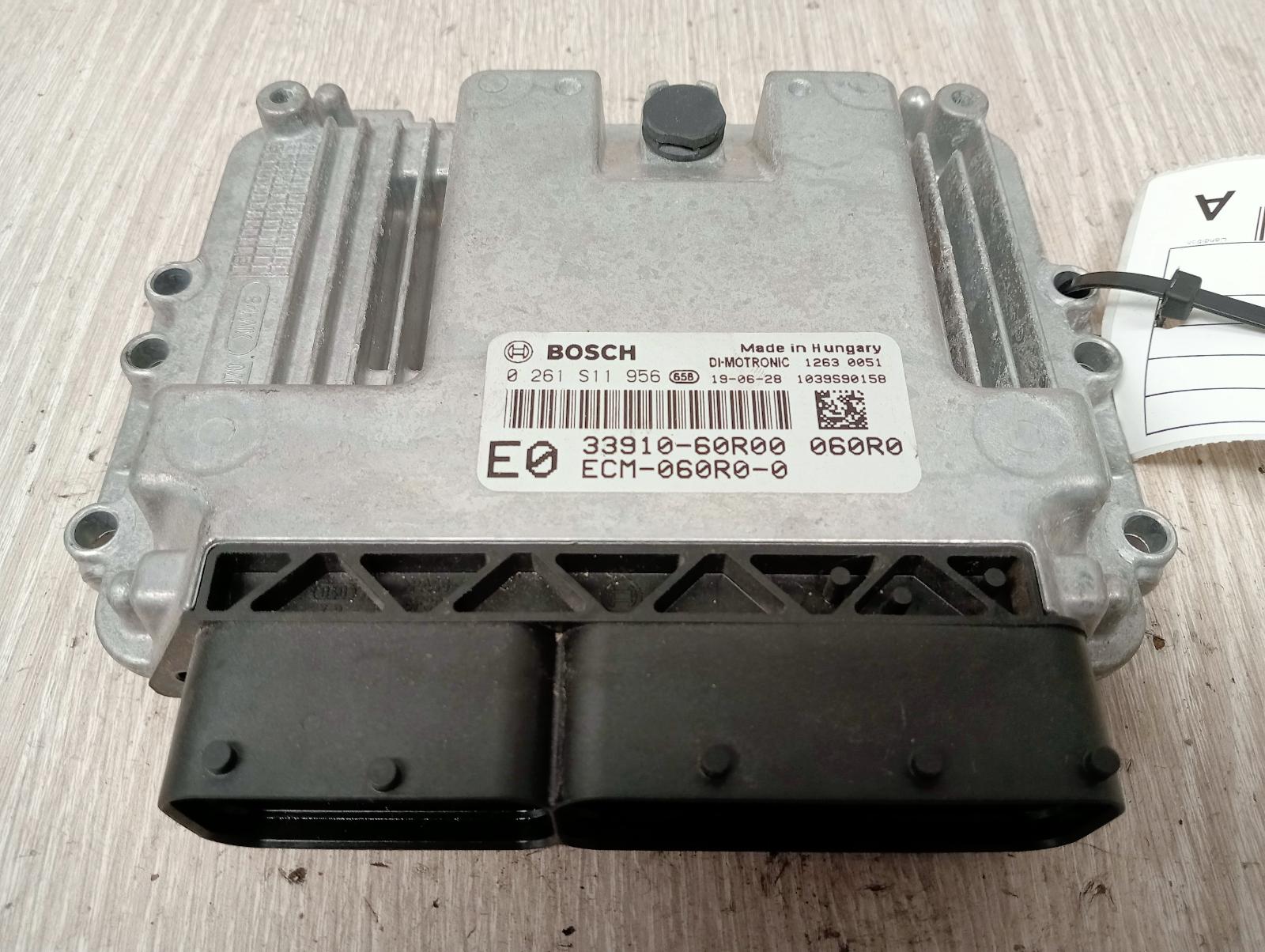 8909668