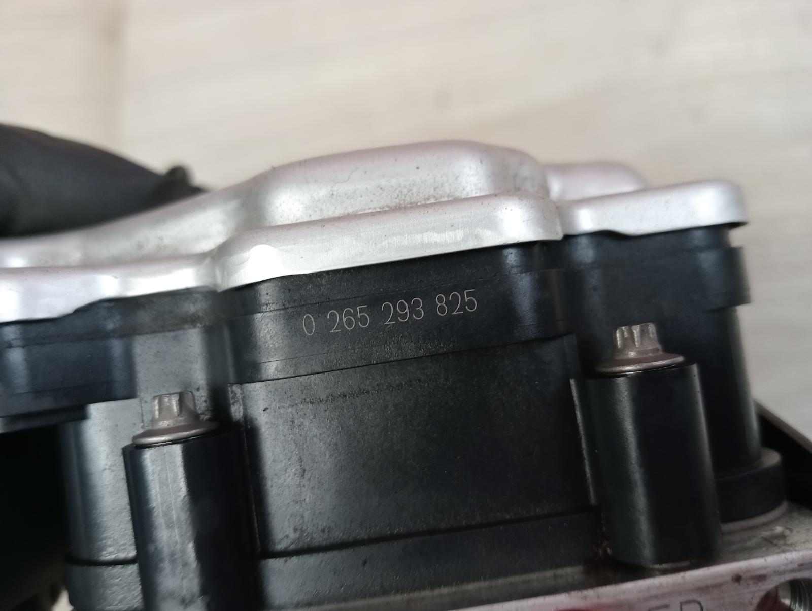 8954597