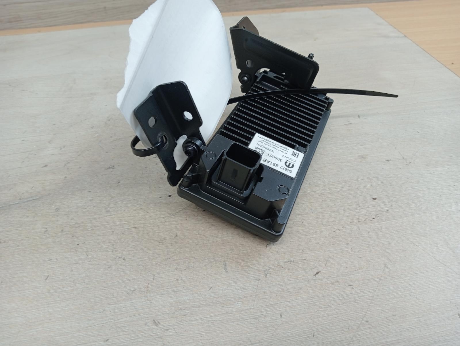 8960080
