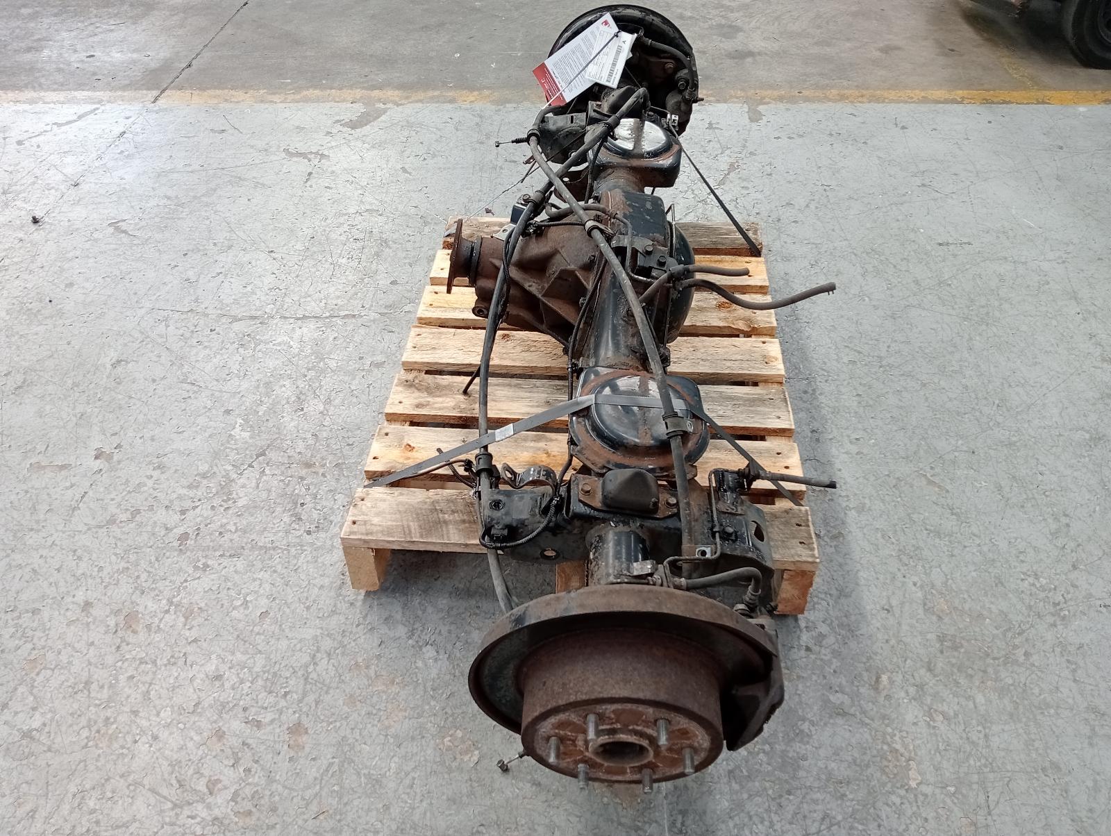 8975046