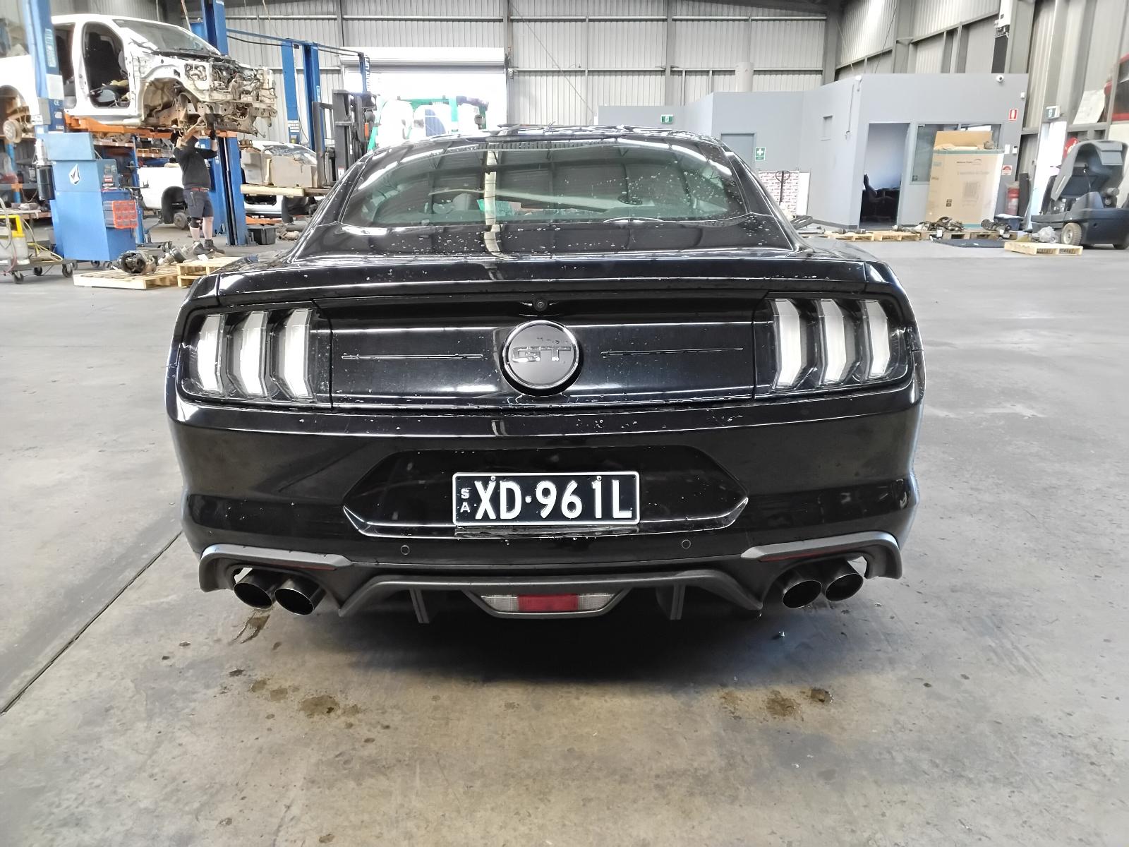 8962586