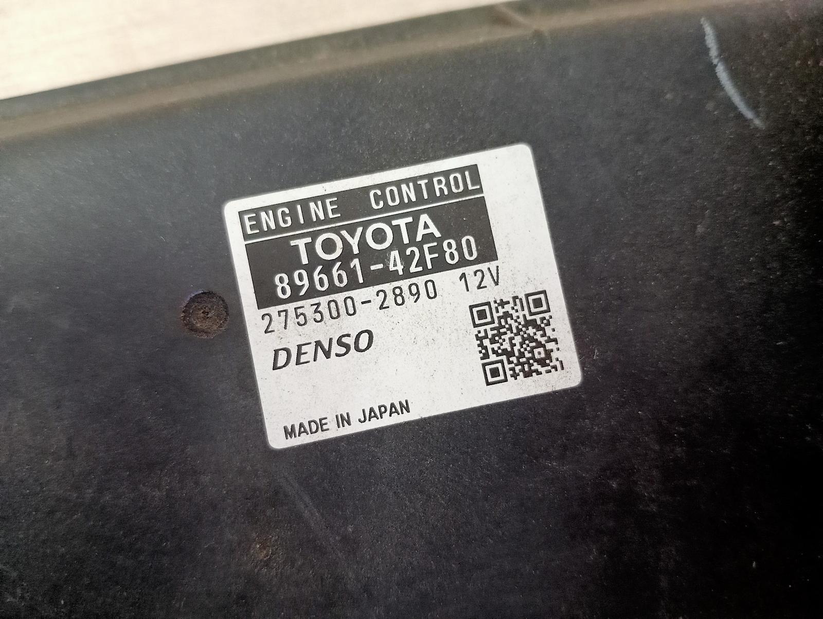 8952619
