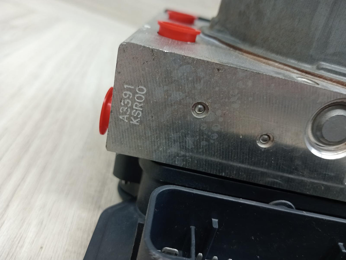 9025447