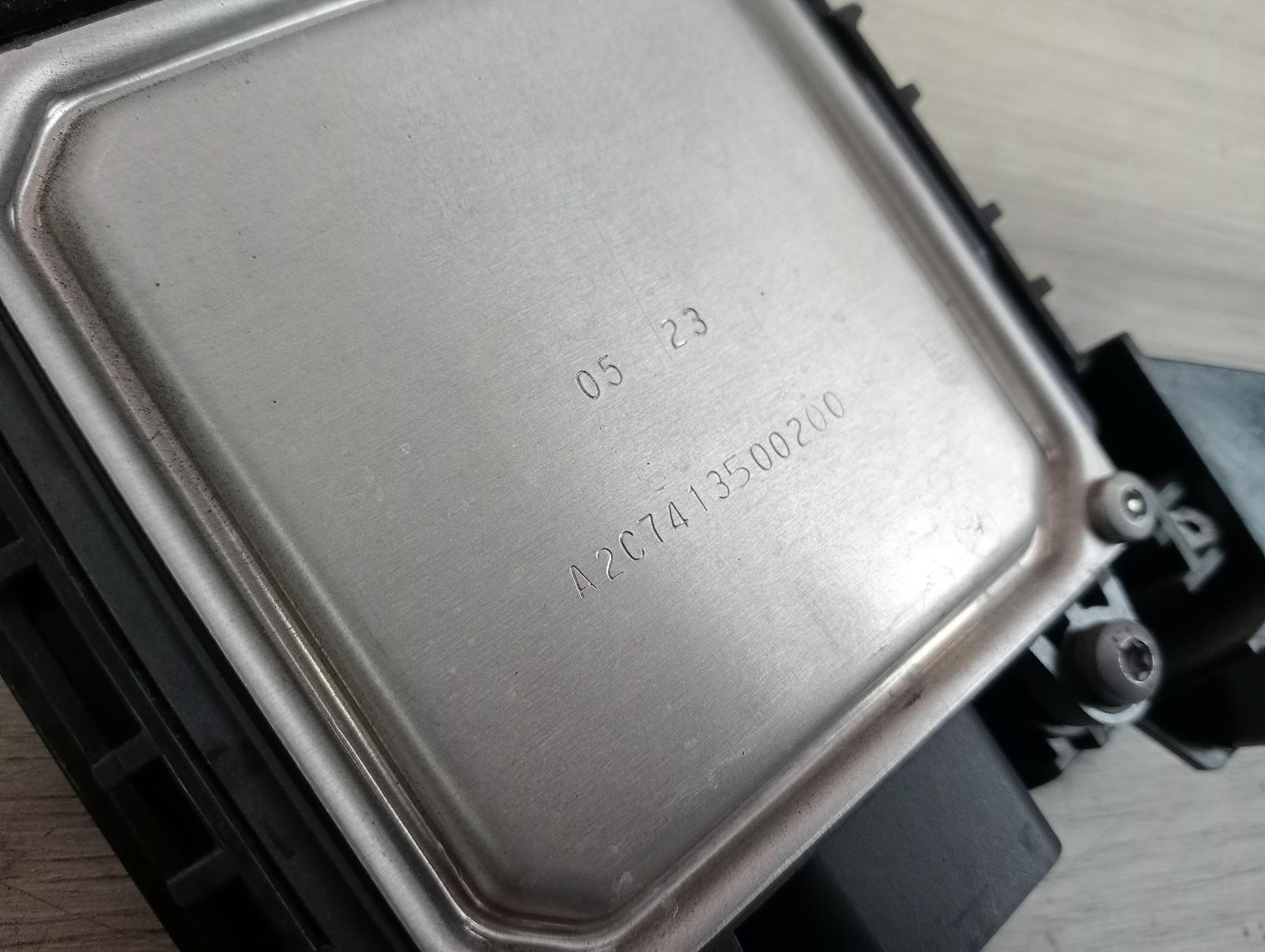 8969648