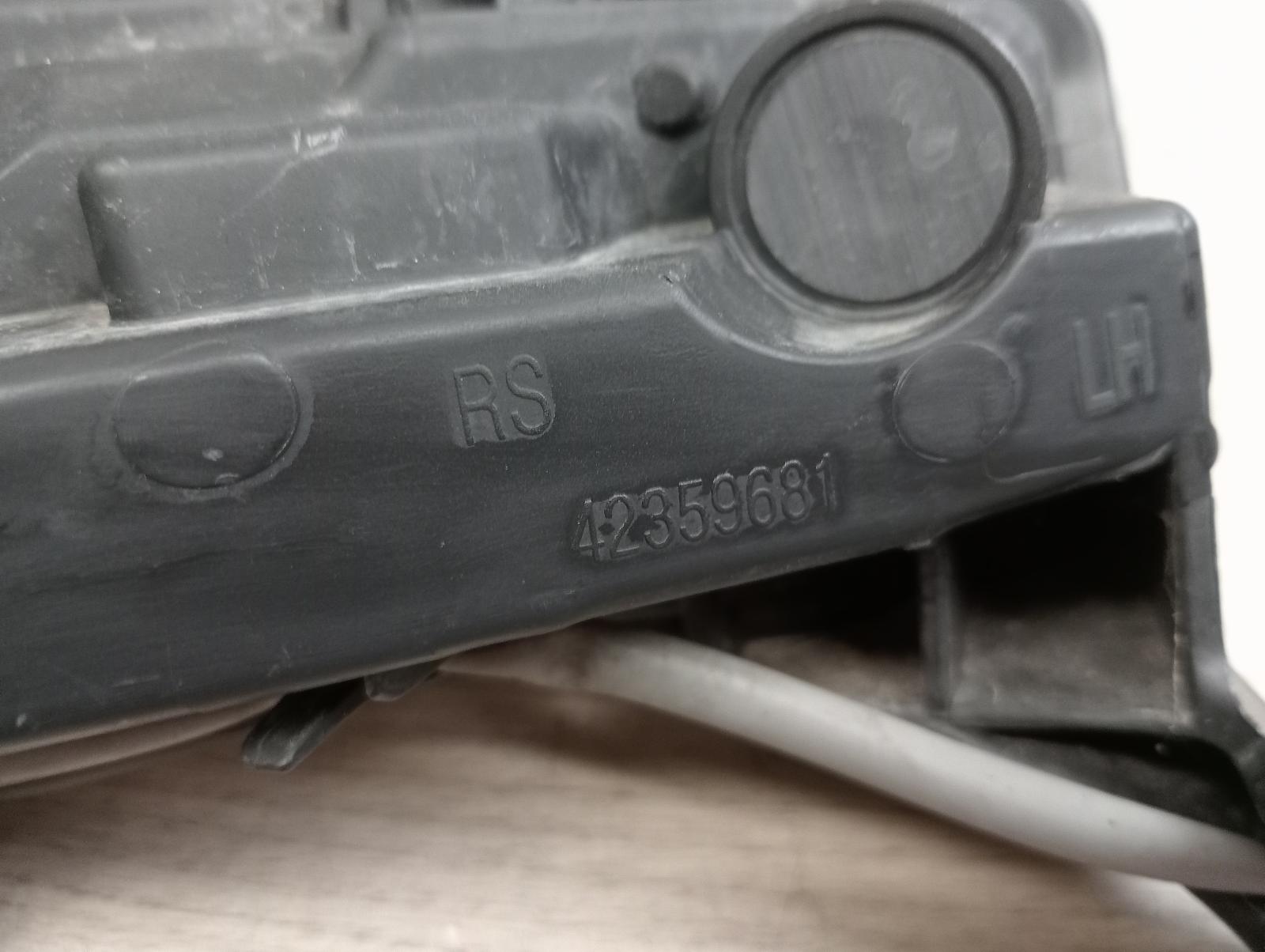 8963701