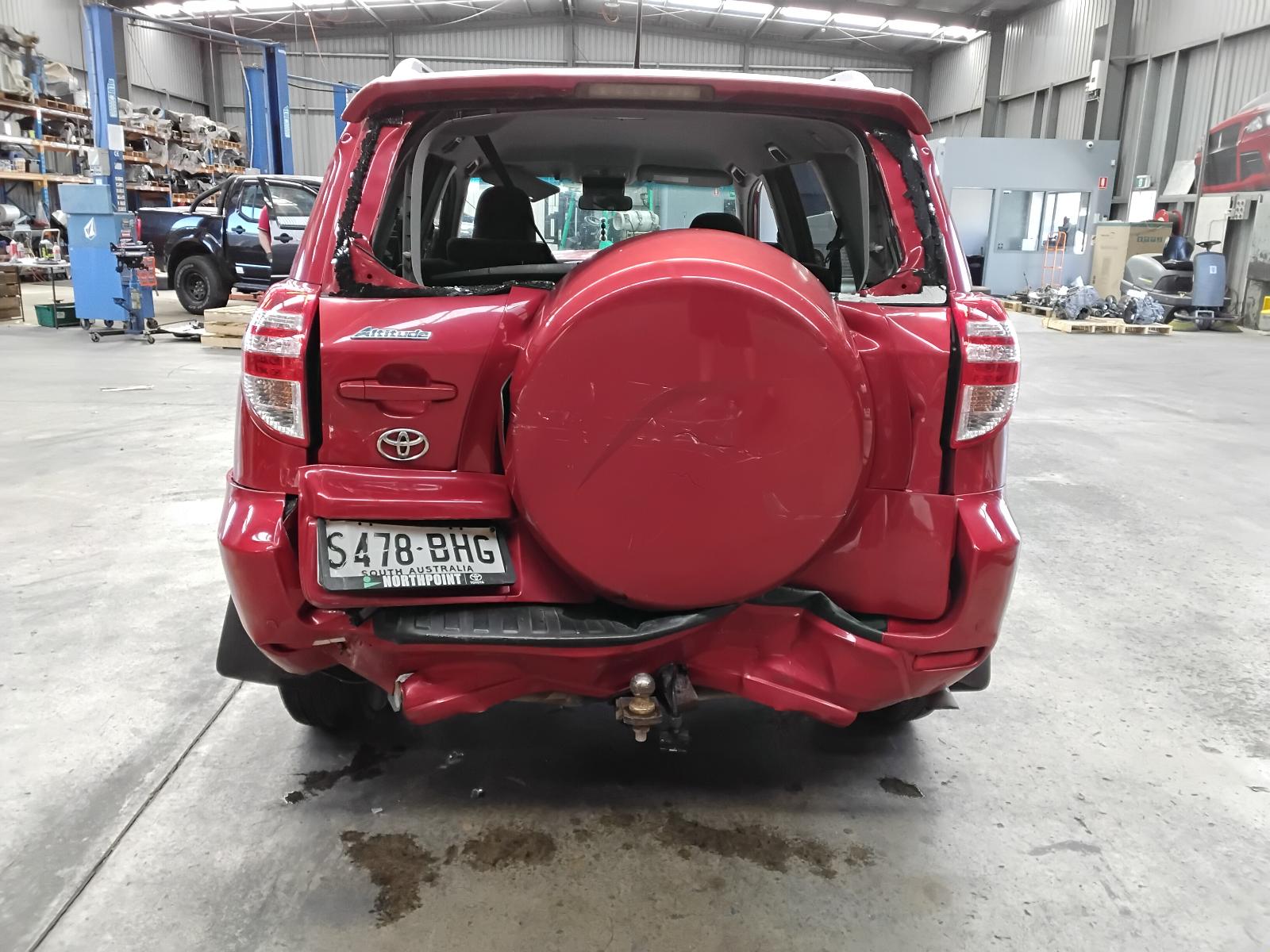 8977744