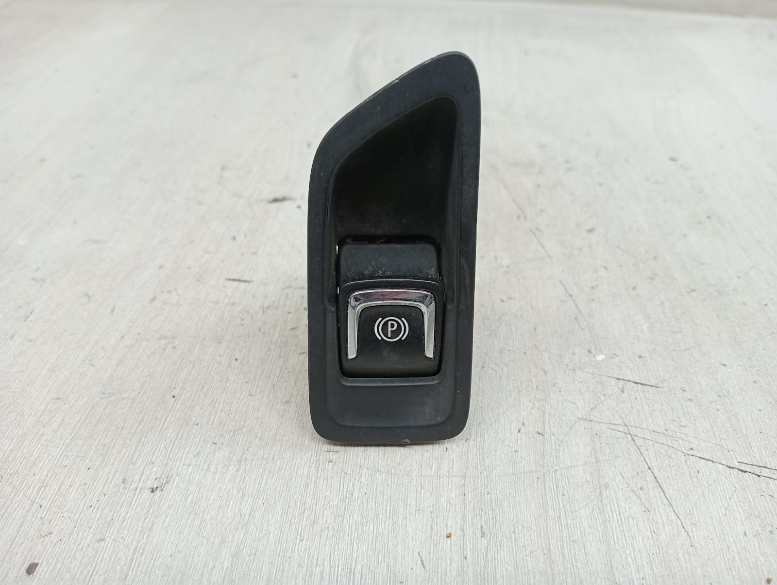 8731178