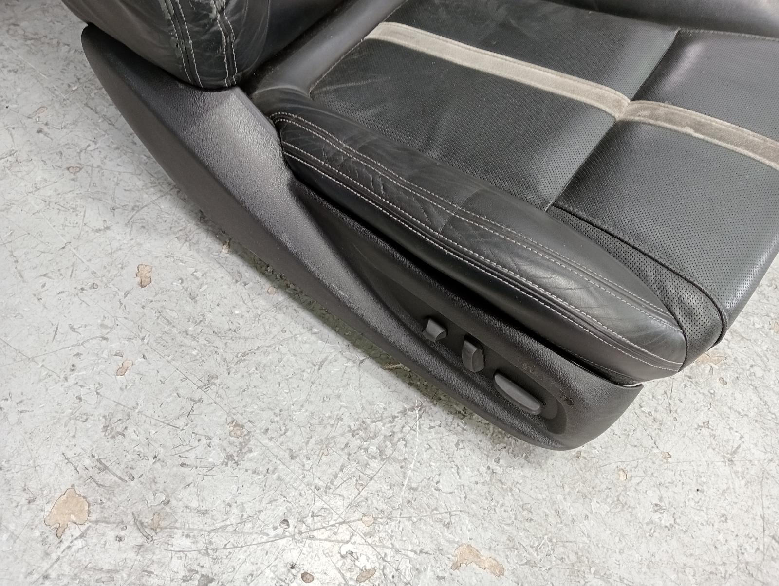 8981521