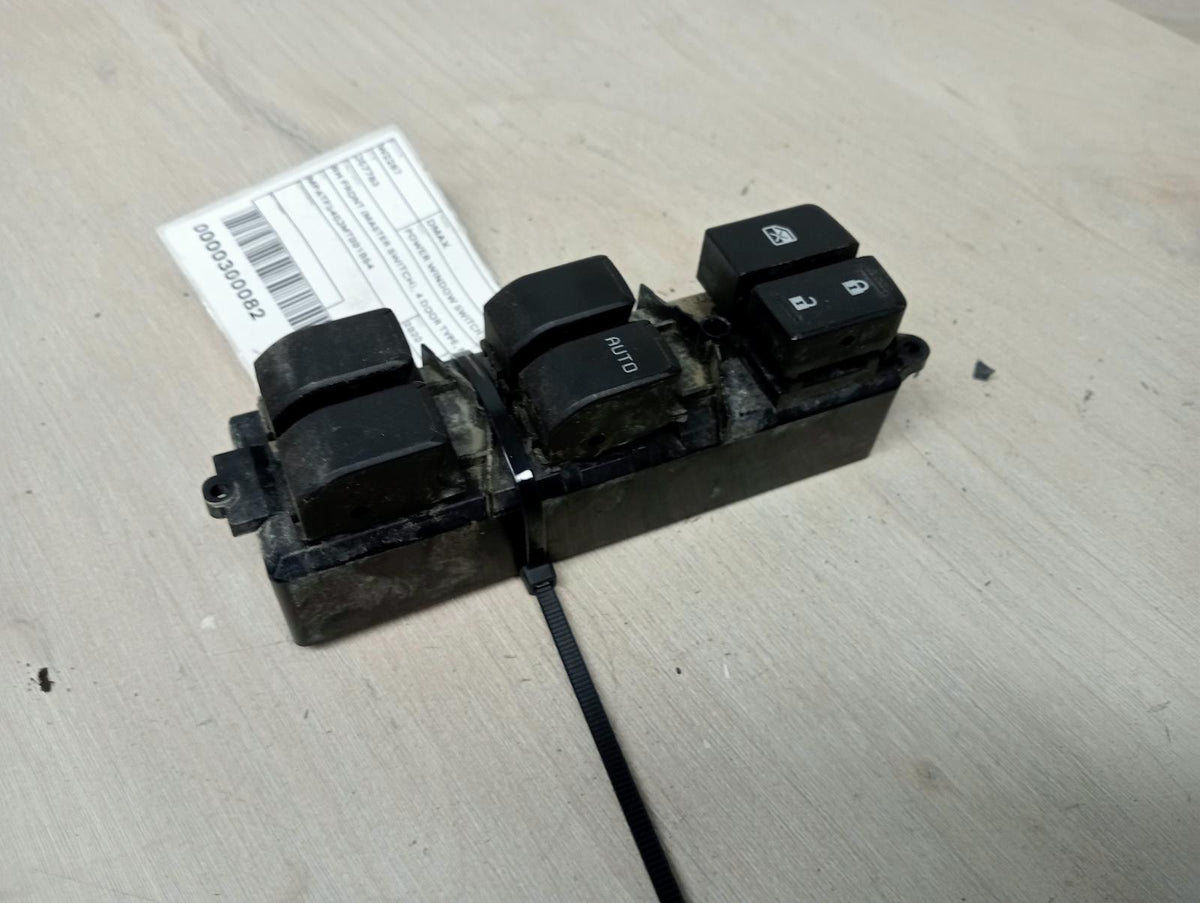8991453