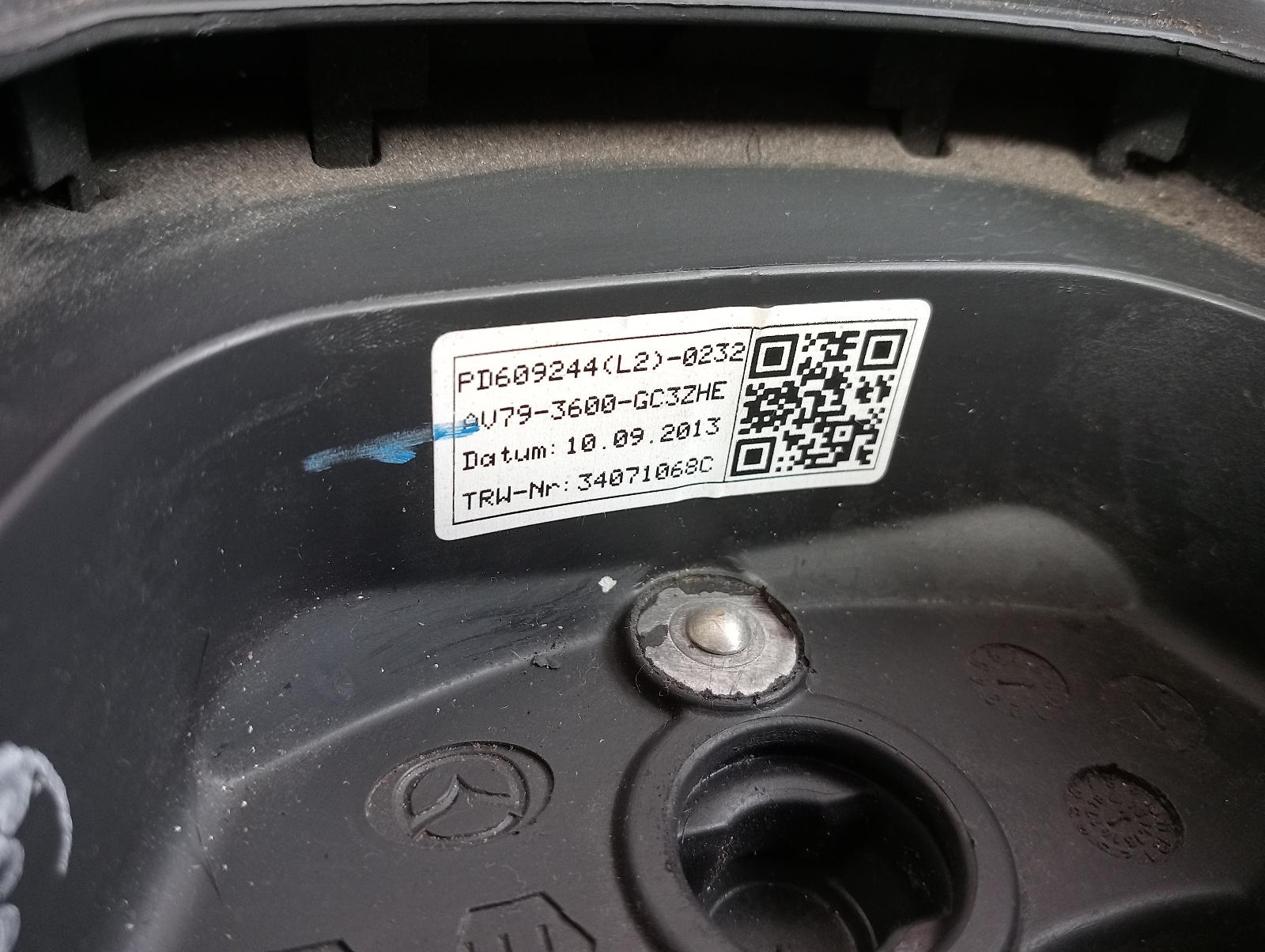 8878833