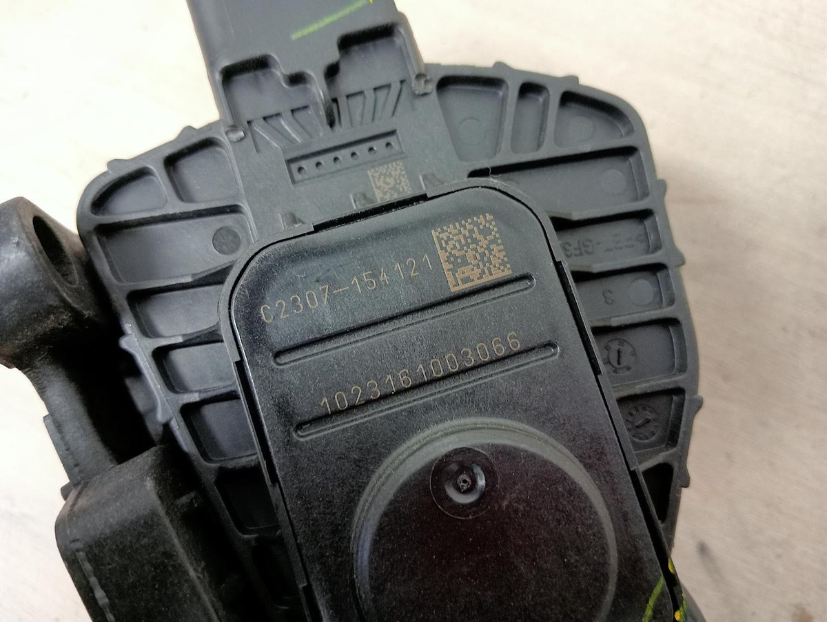 9010394