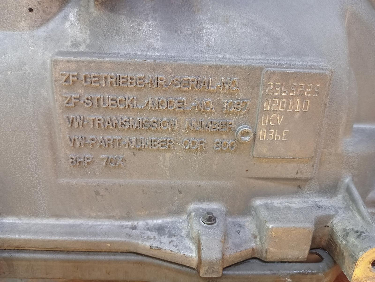 8991194