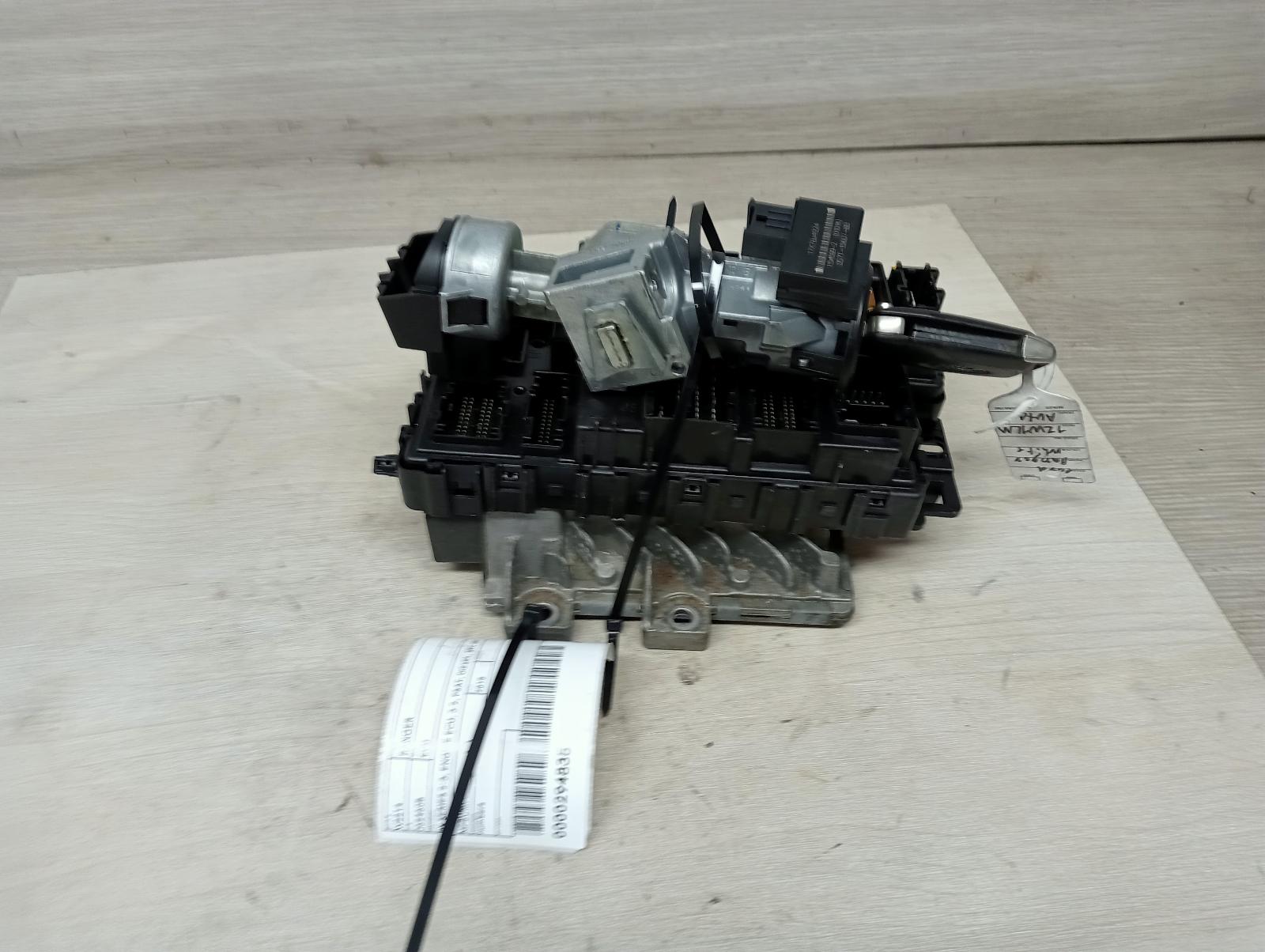 8963707