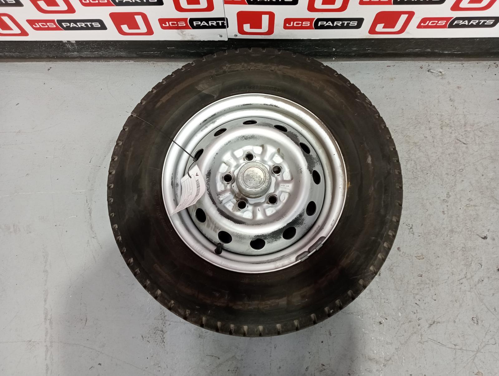 8952472