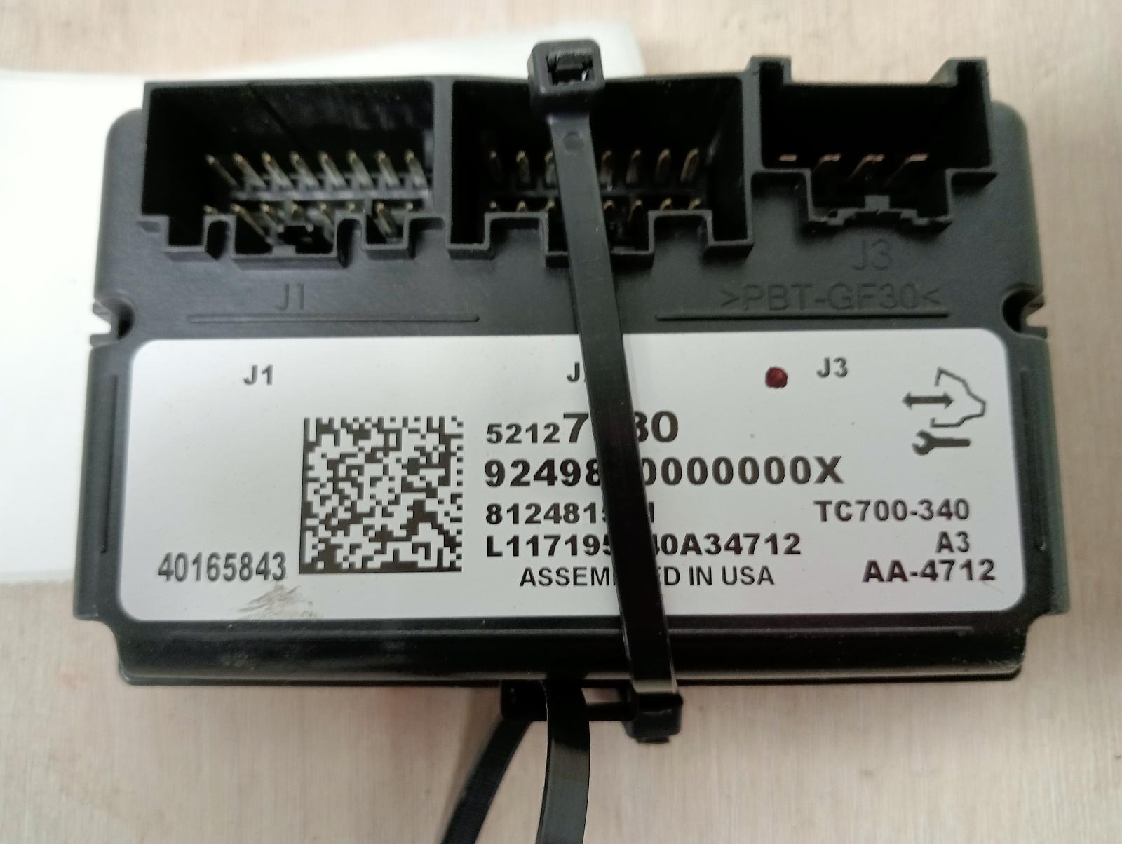 8941307