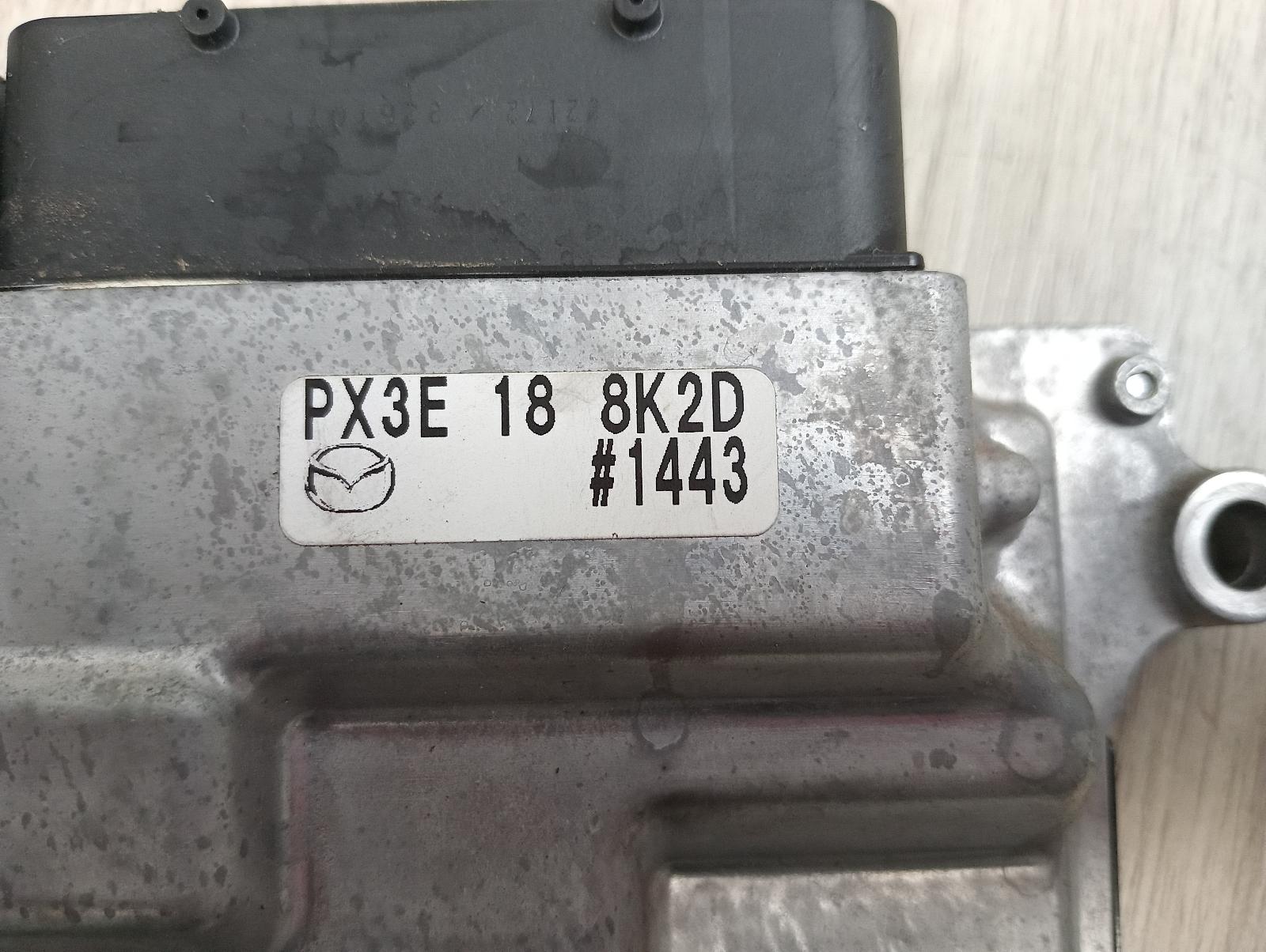 8963791