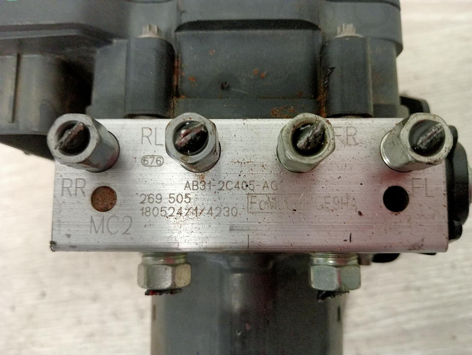 8835247