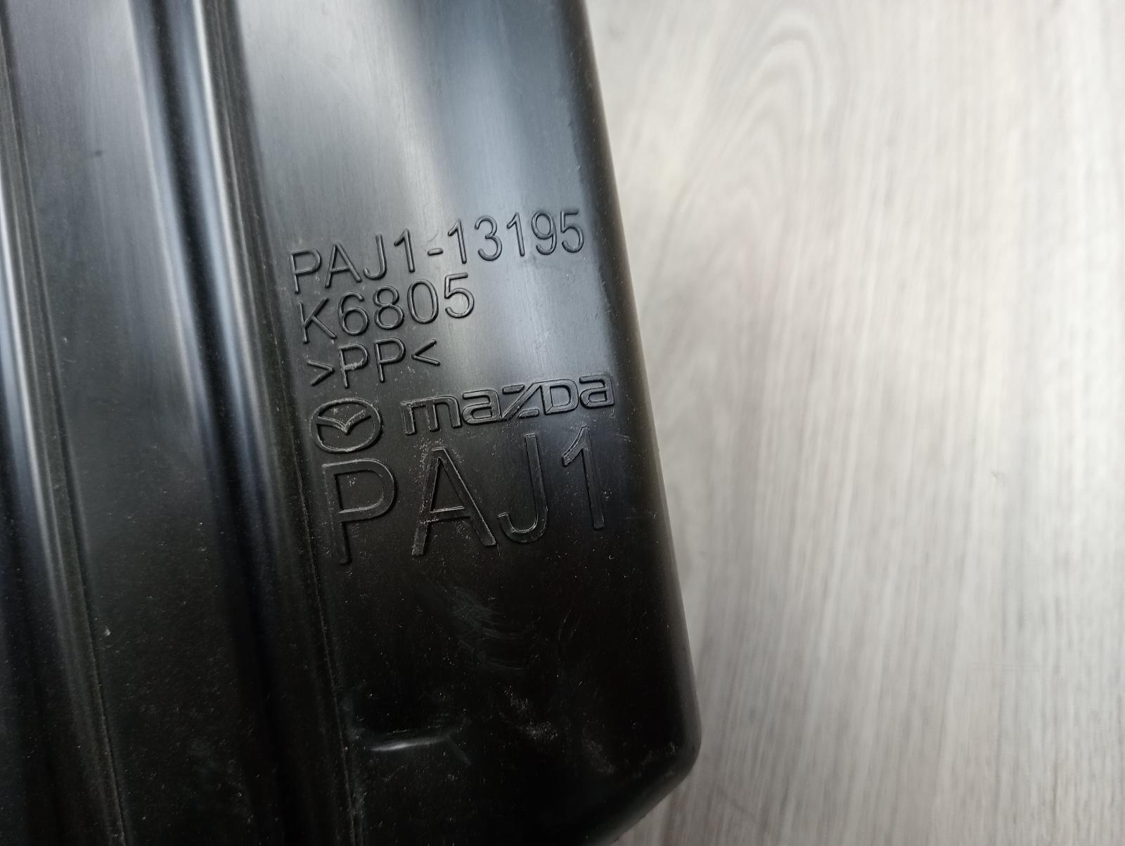 8971640