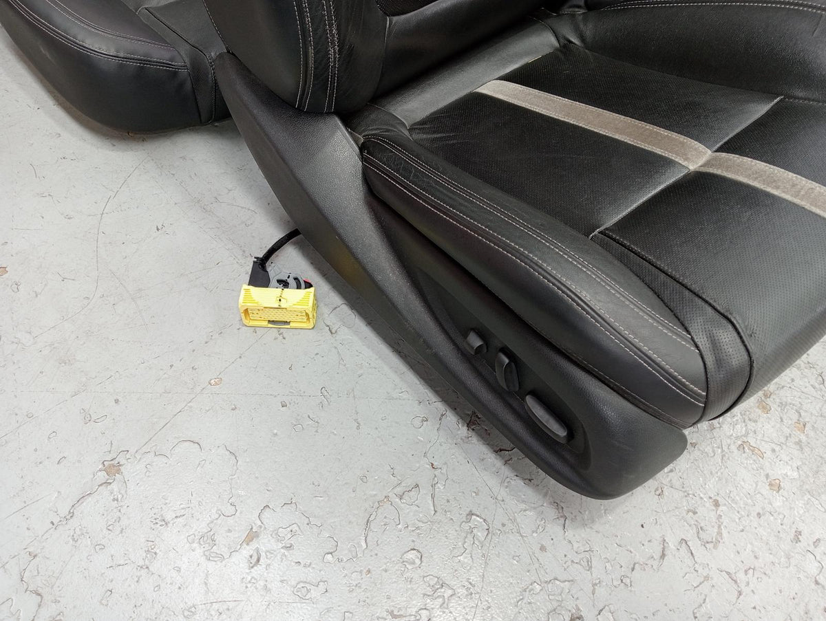 9008609