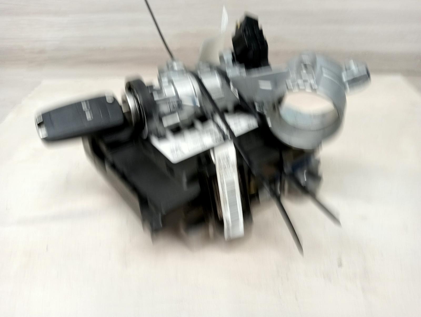8951642