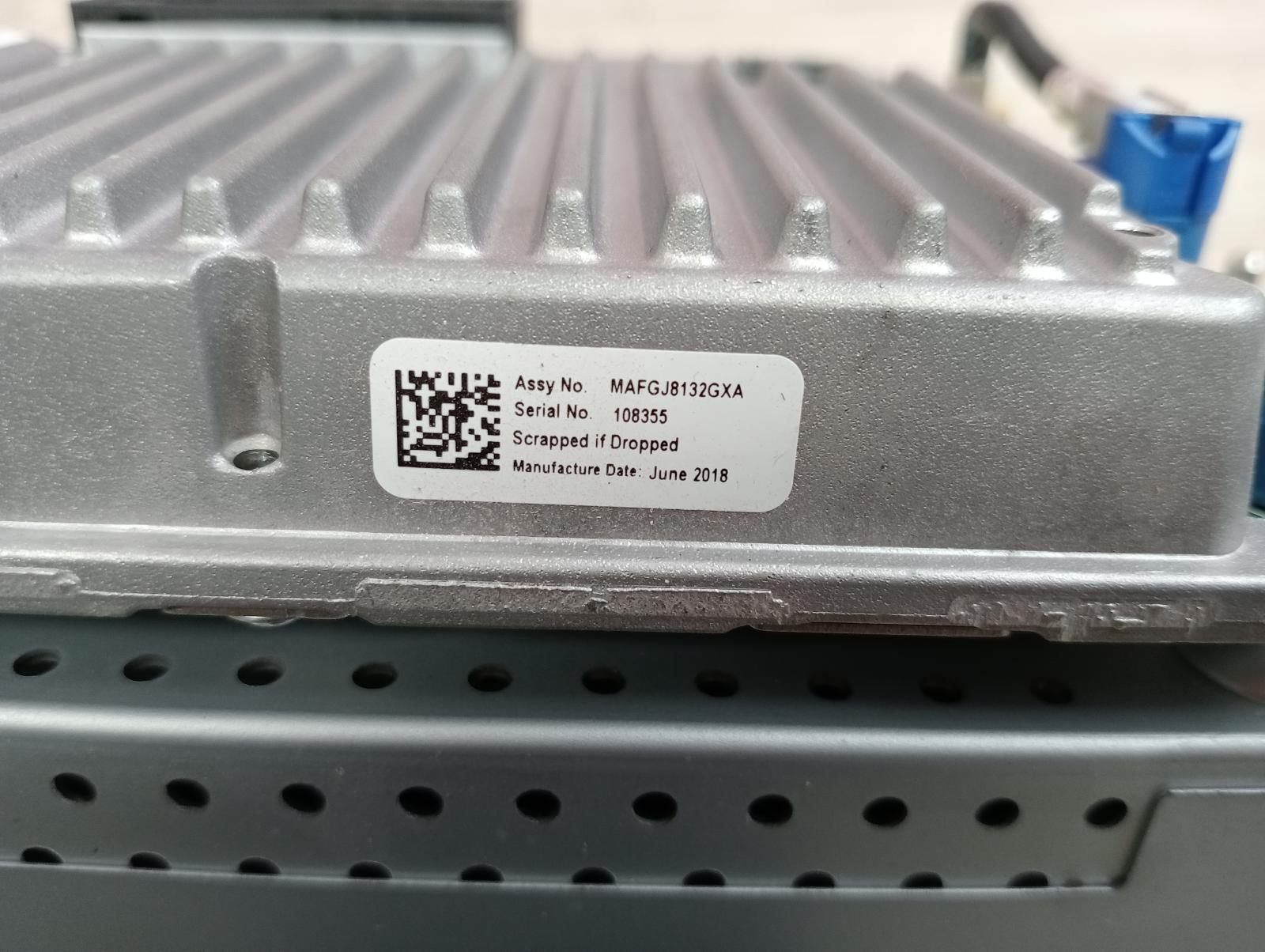 8956100