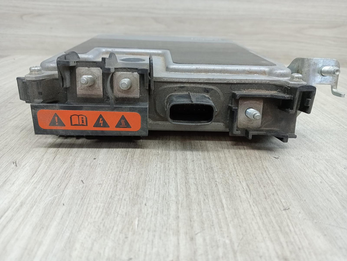 8993087