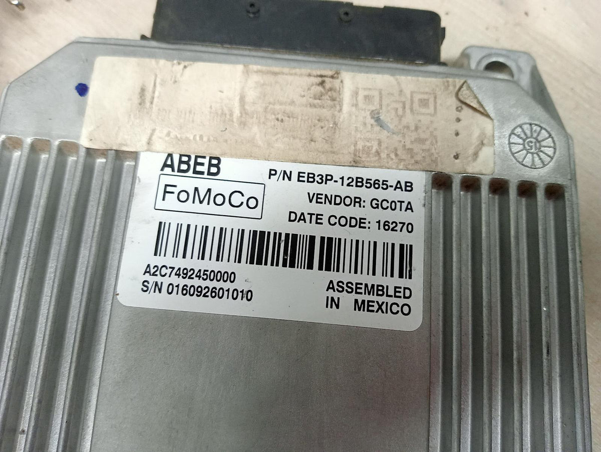 9002600