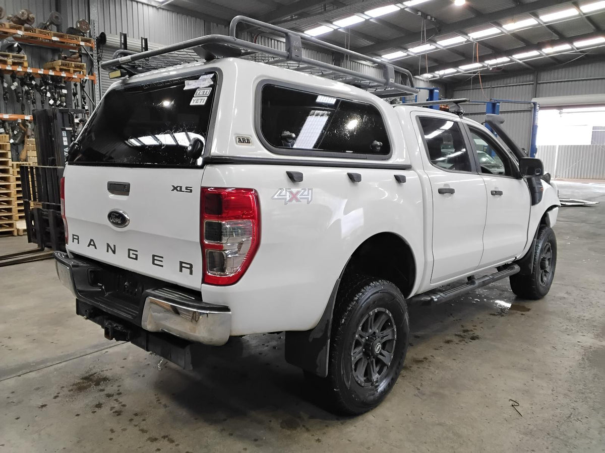 8992600