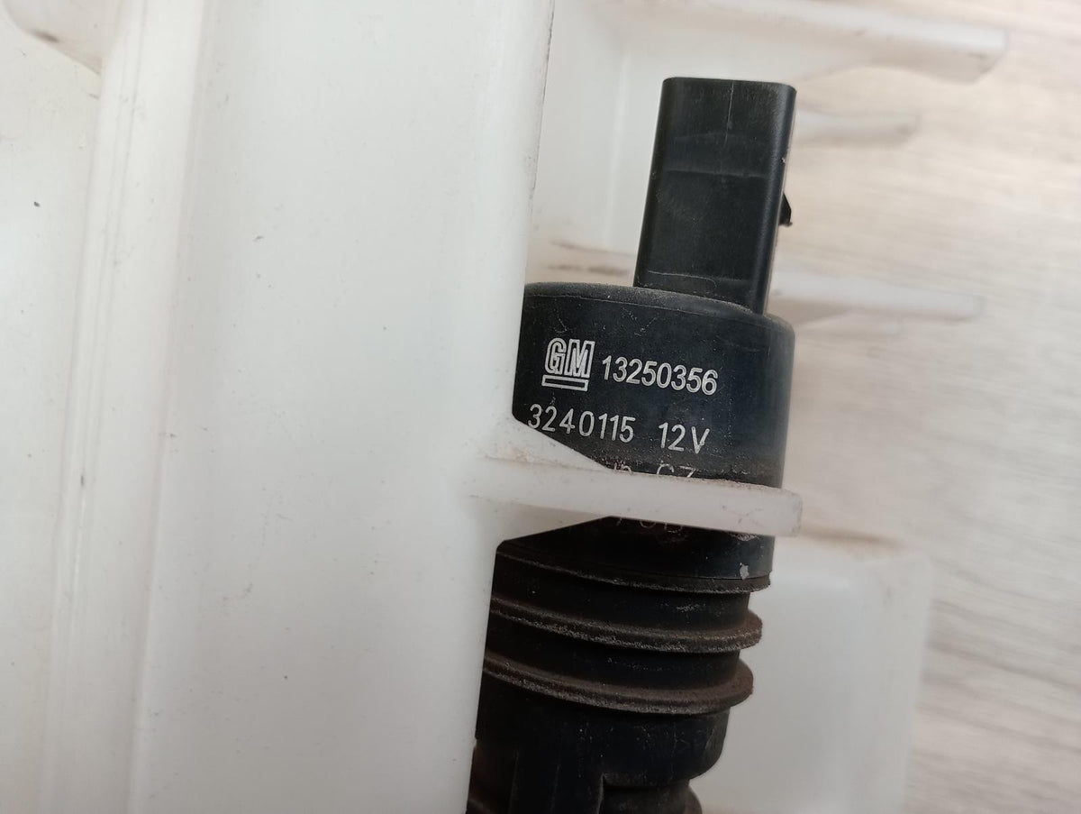 9052759
