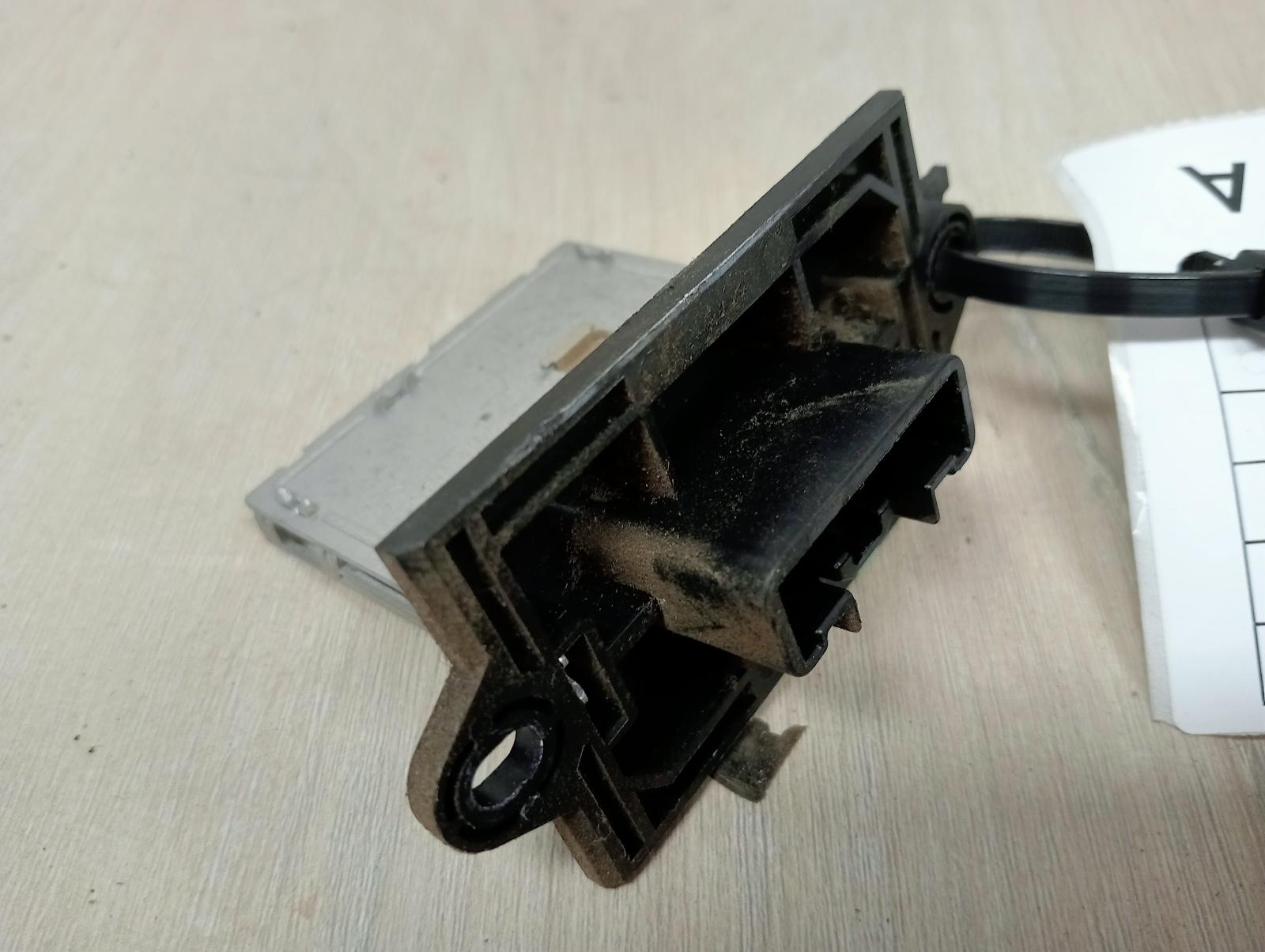 8978115