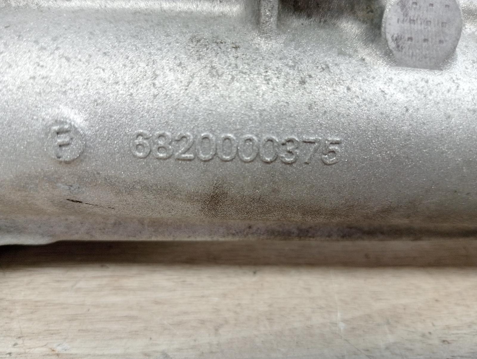 8975051