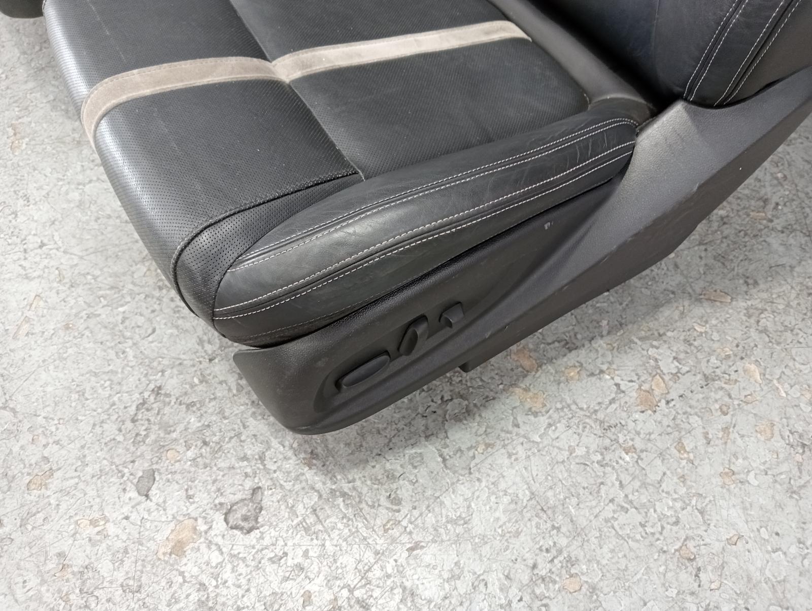 8981521