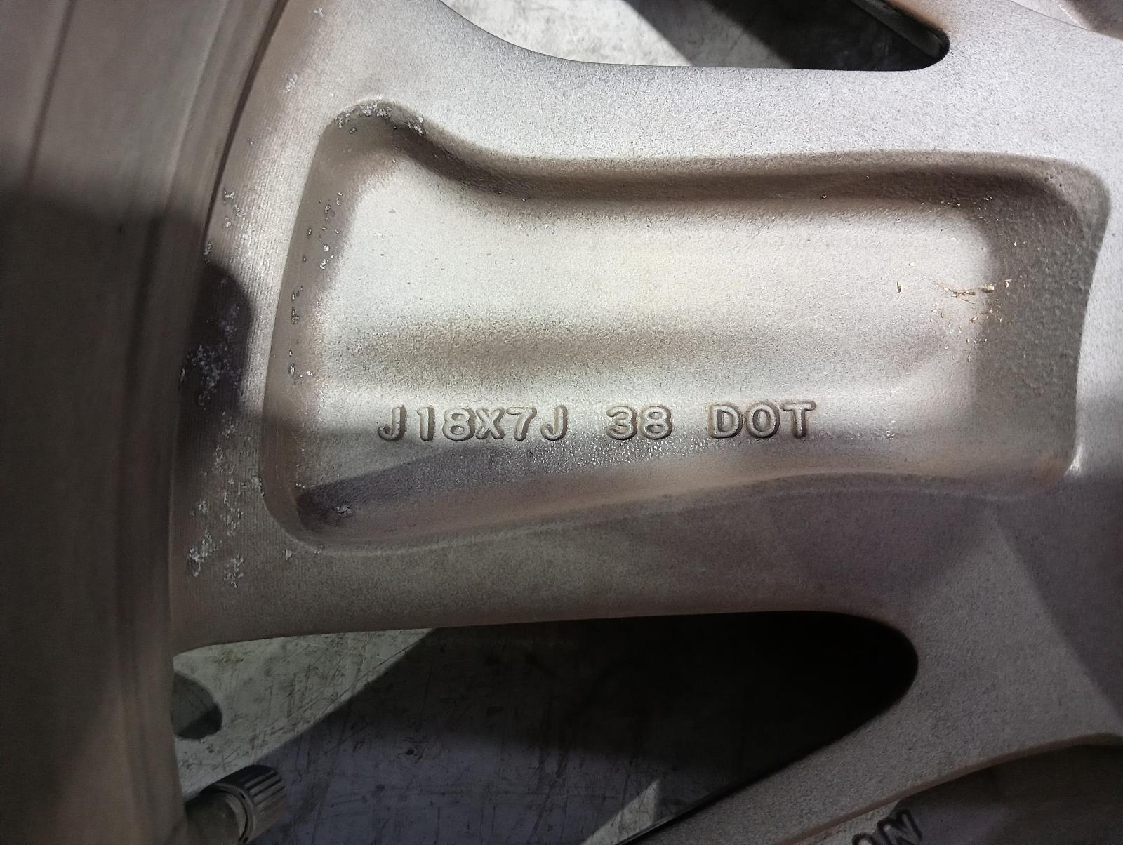 8992749