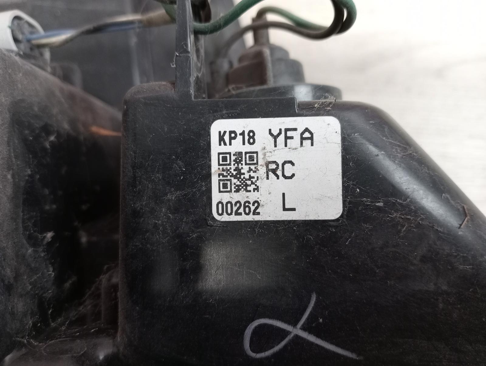 8972885