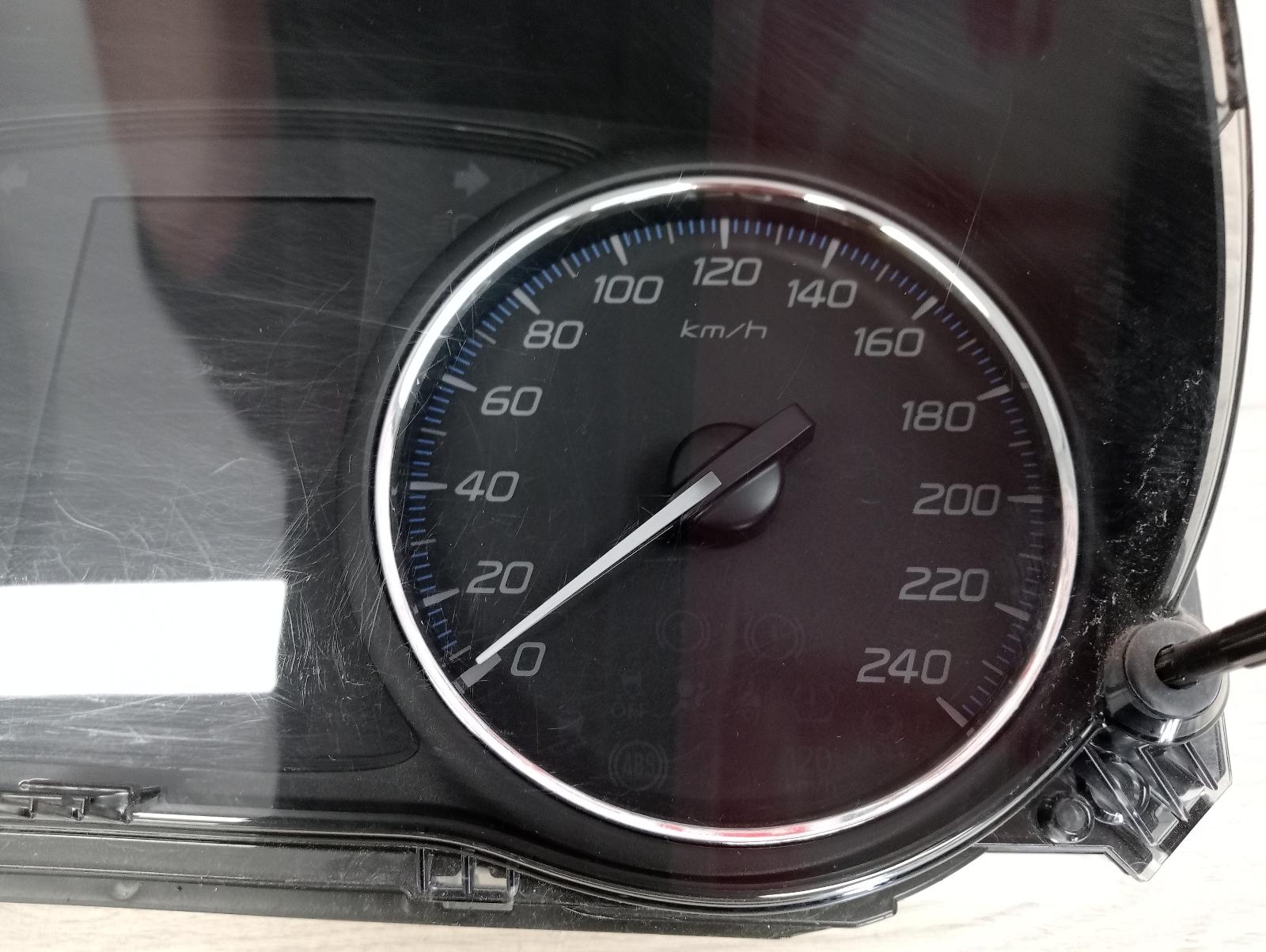 8976672