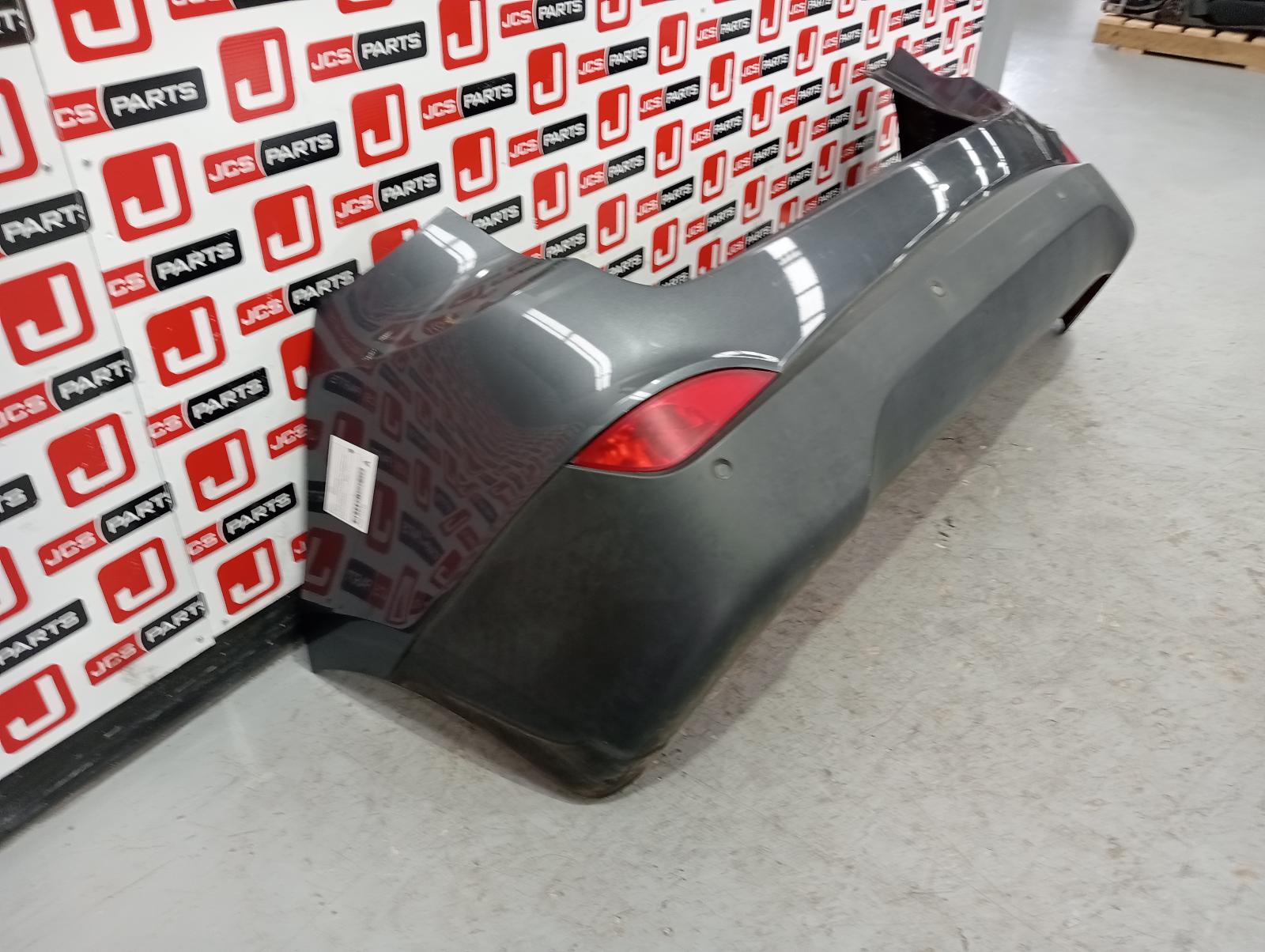 8973371