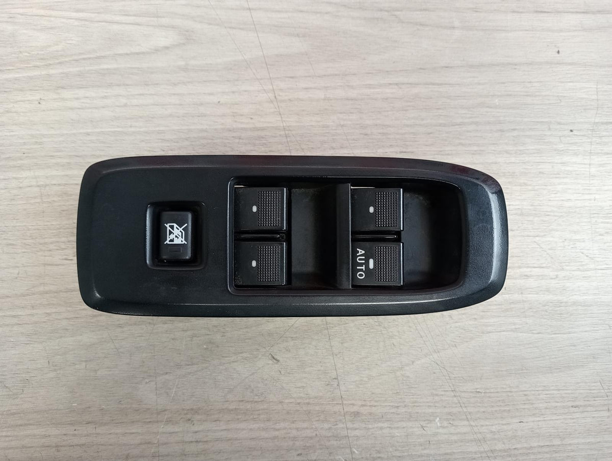 8994527