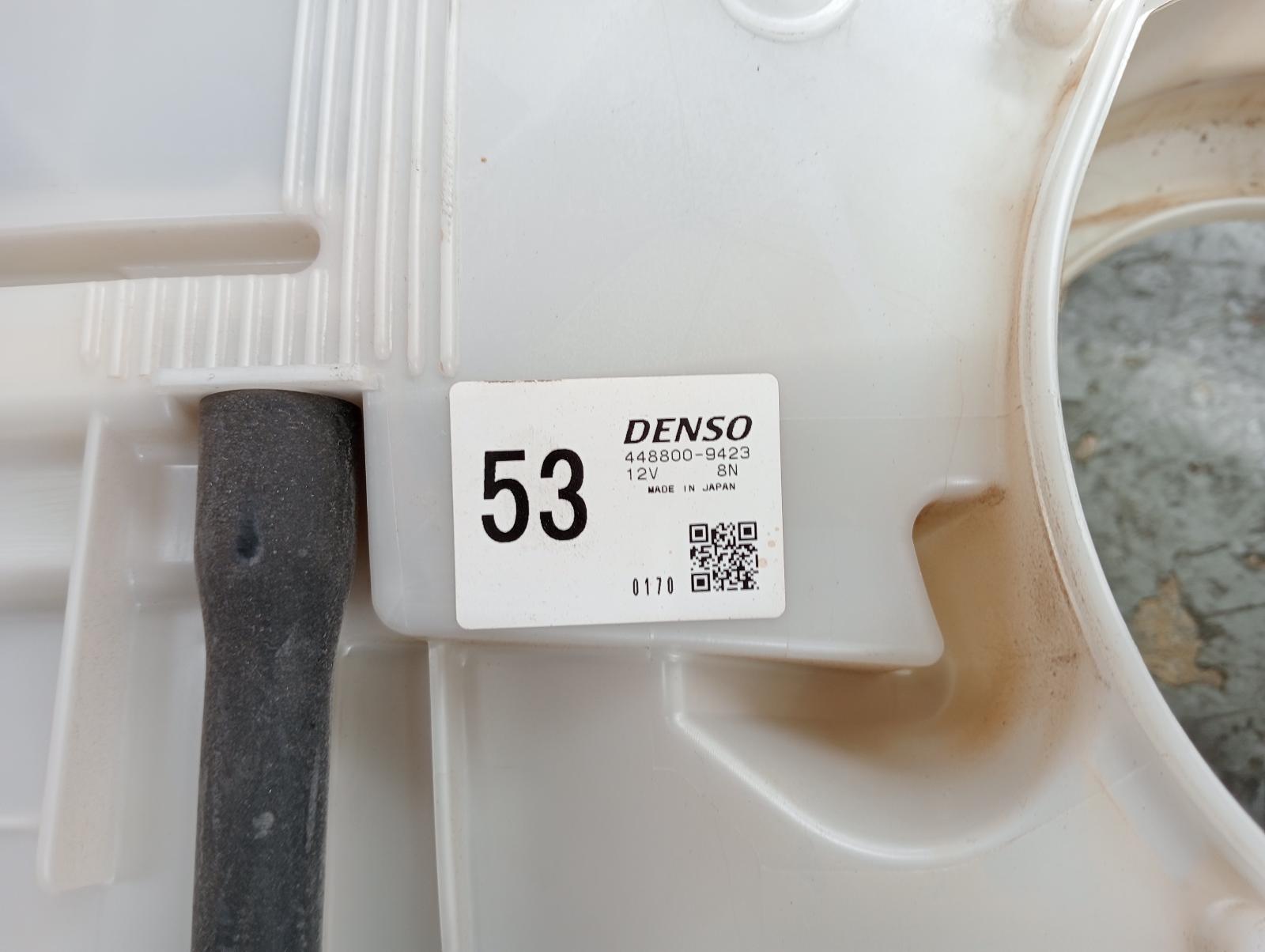 8946581
