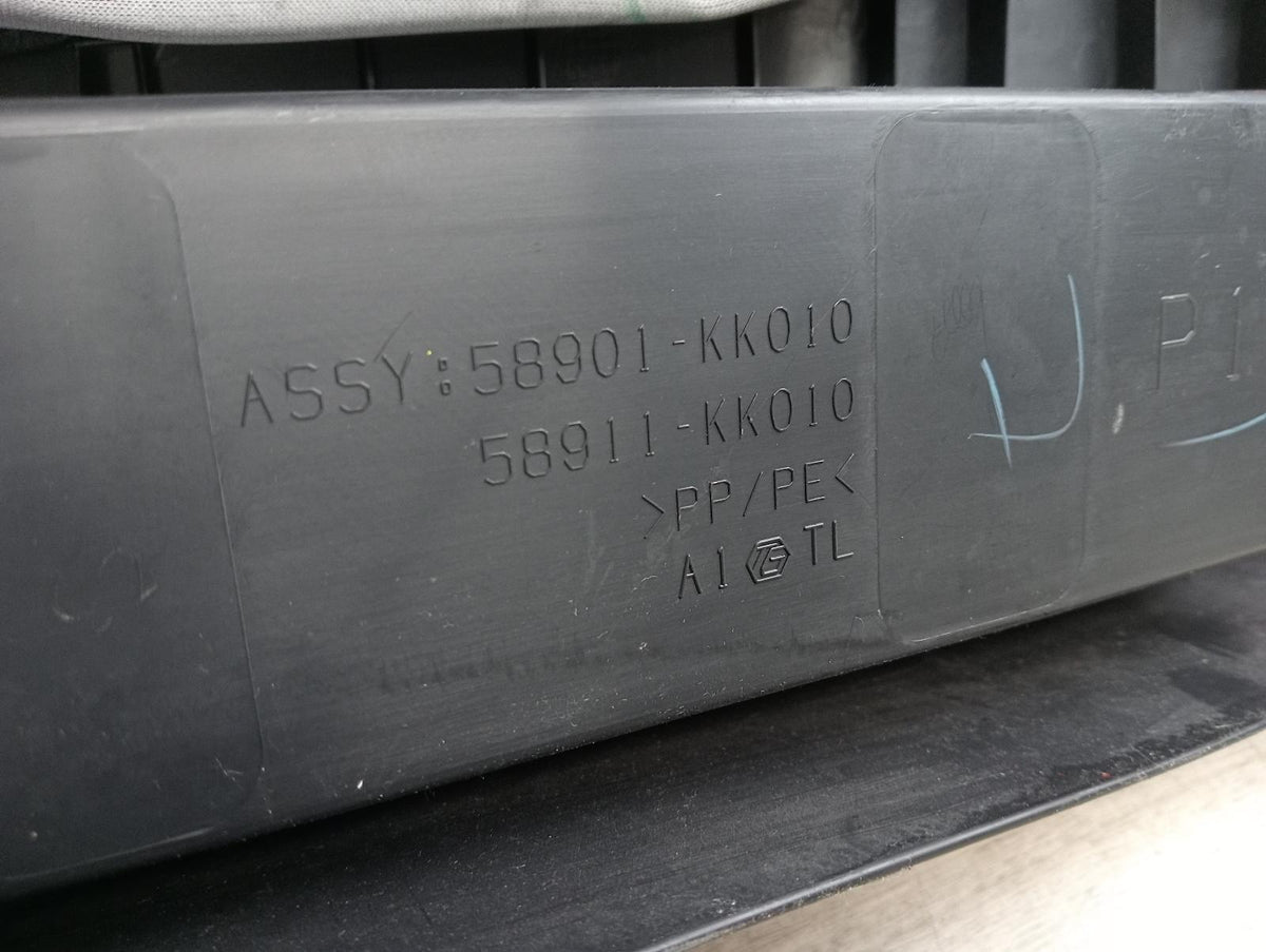 9008518