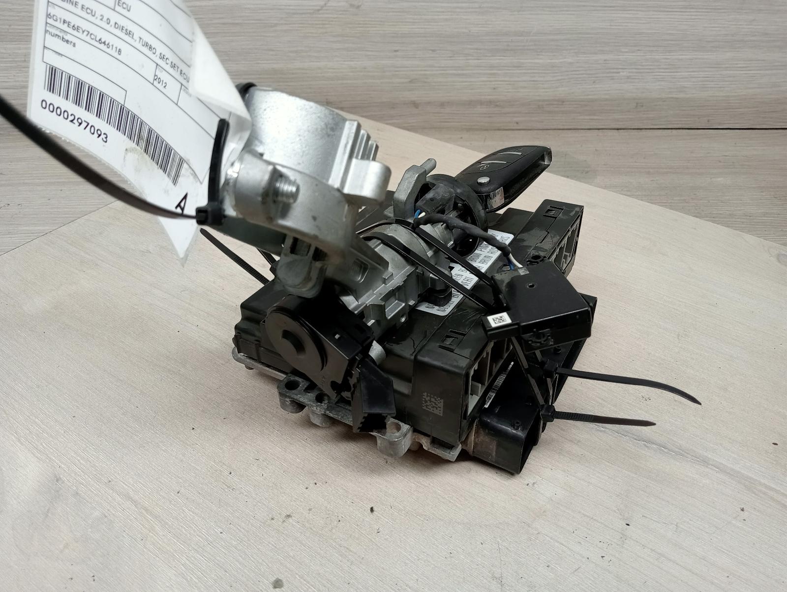 8951523