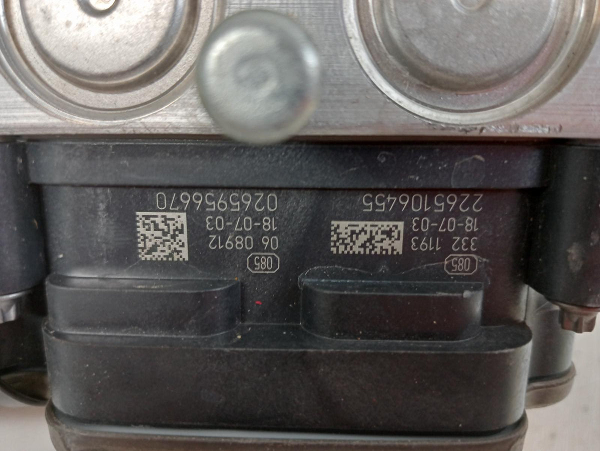 9004996
