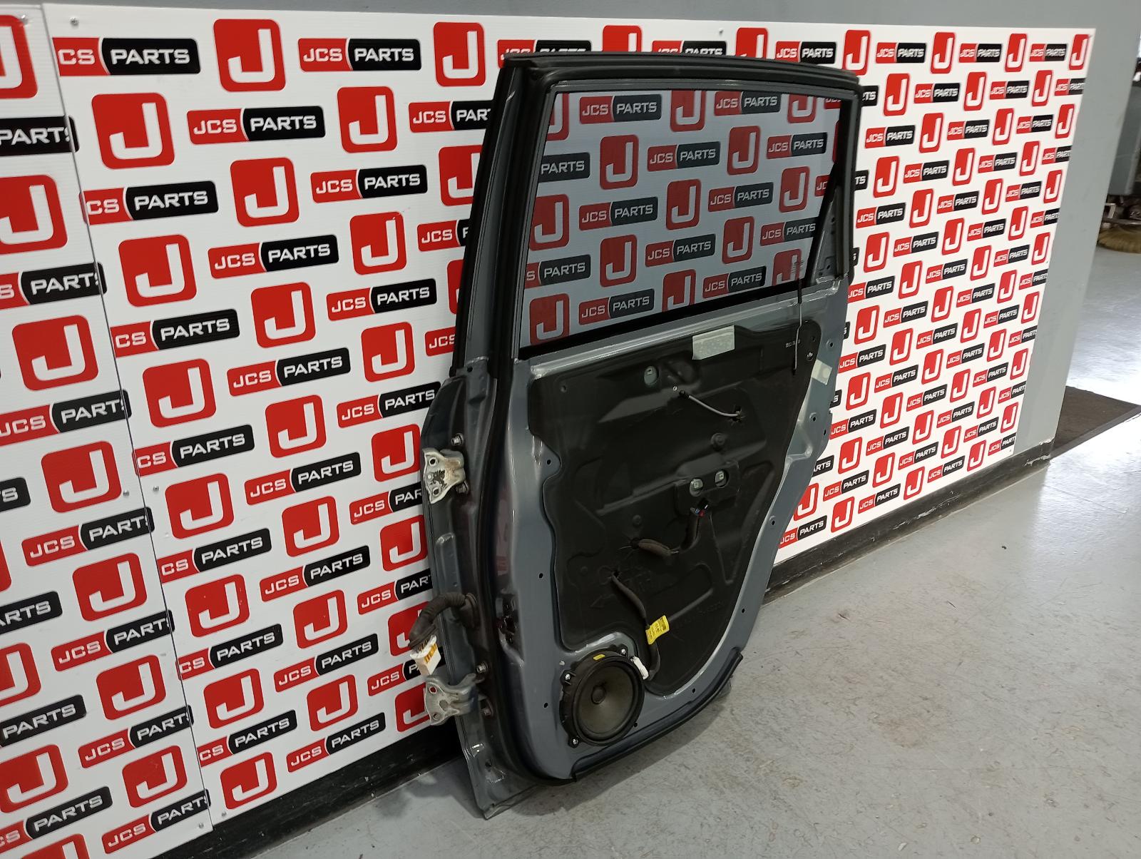 8977922