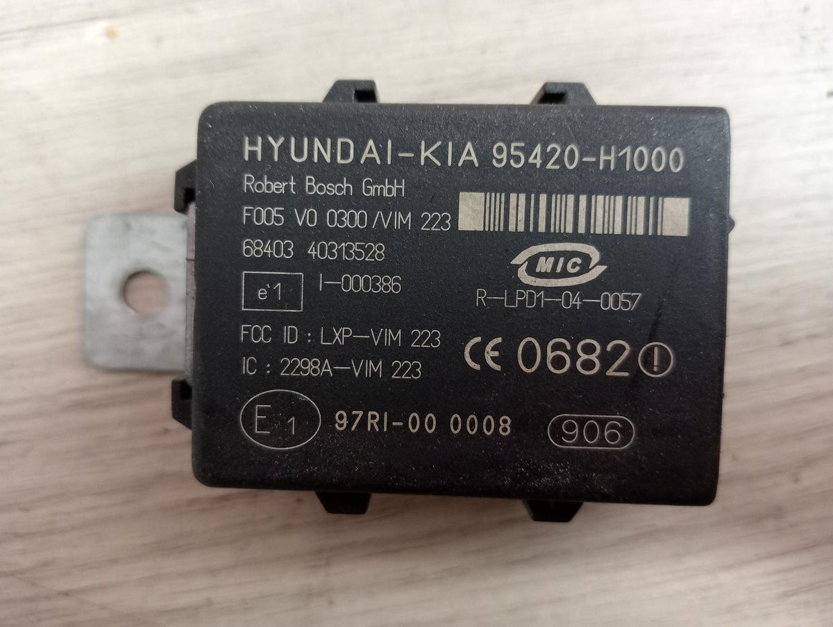 9024852