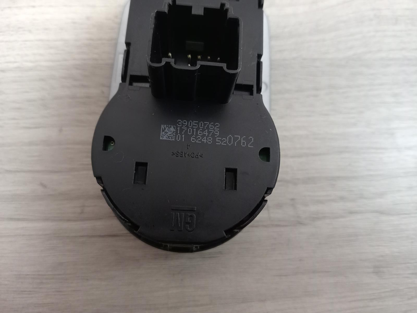 8973297