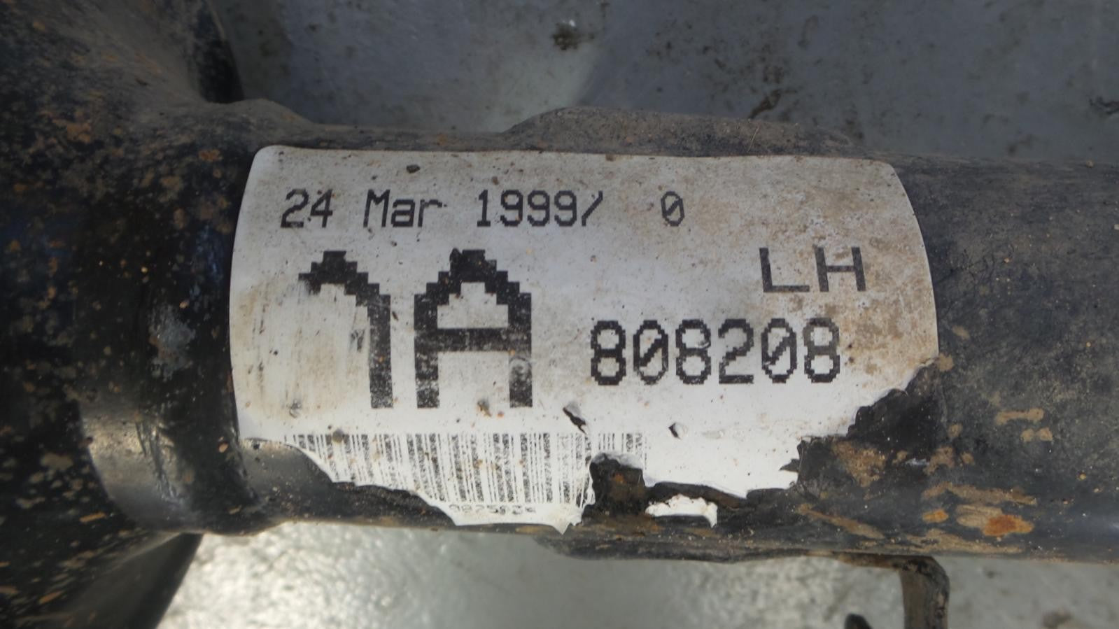 8923551