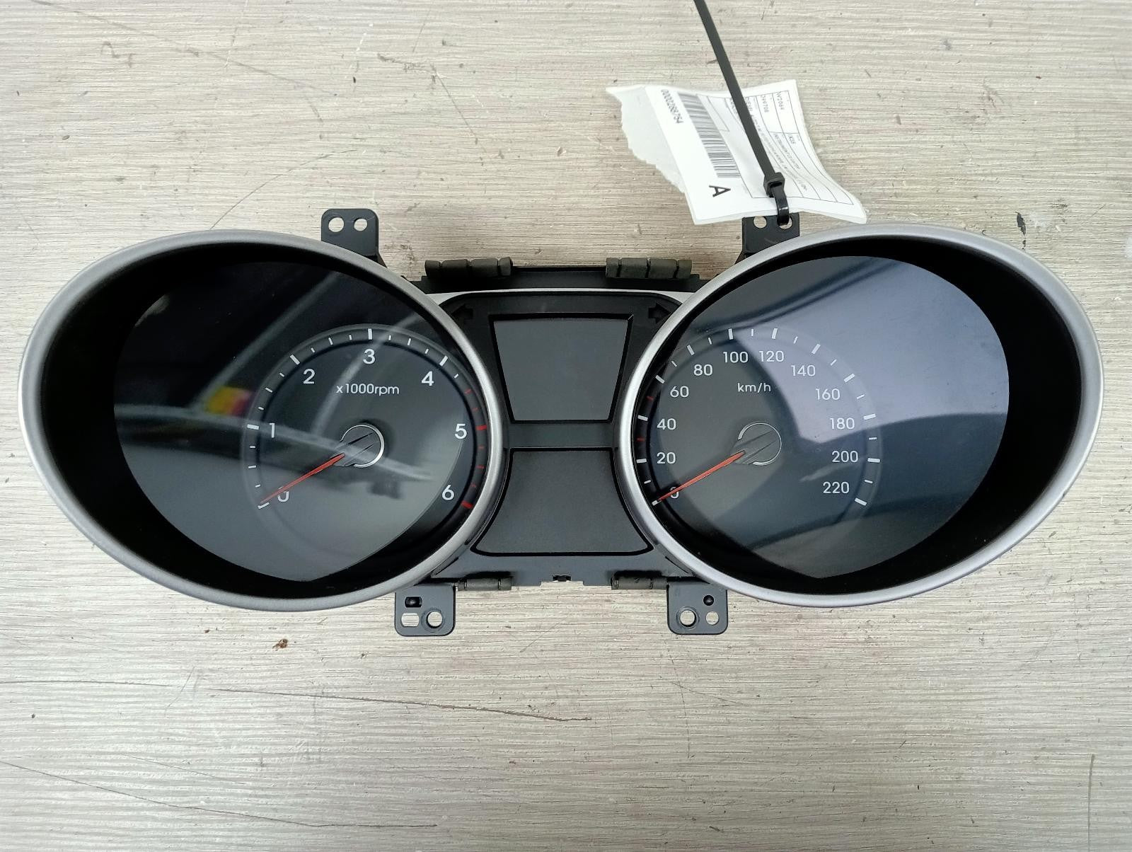 HYUNDAI IX35 INSTRUMENT CLUSTER DIESEL, AUTO T/M, ELITE/HIGHLANDER, LM SERIES, 1