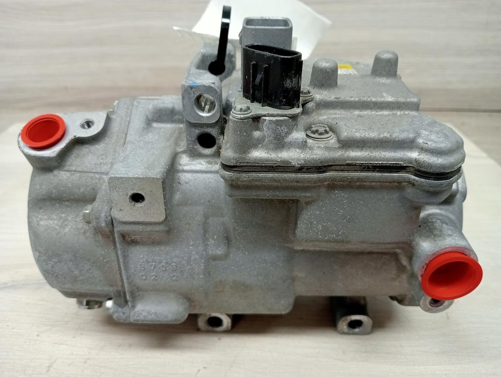 TOYOTA CAMRY A/C COMPRESSOR AVV50, 2.5, 2ARFXE, HYBRID, 03/1210/17 2013